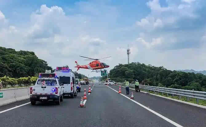 东坡区高速公路汽车救援案例
